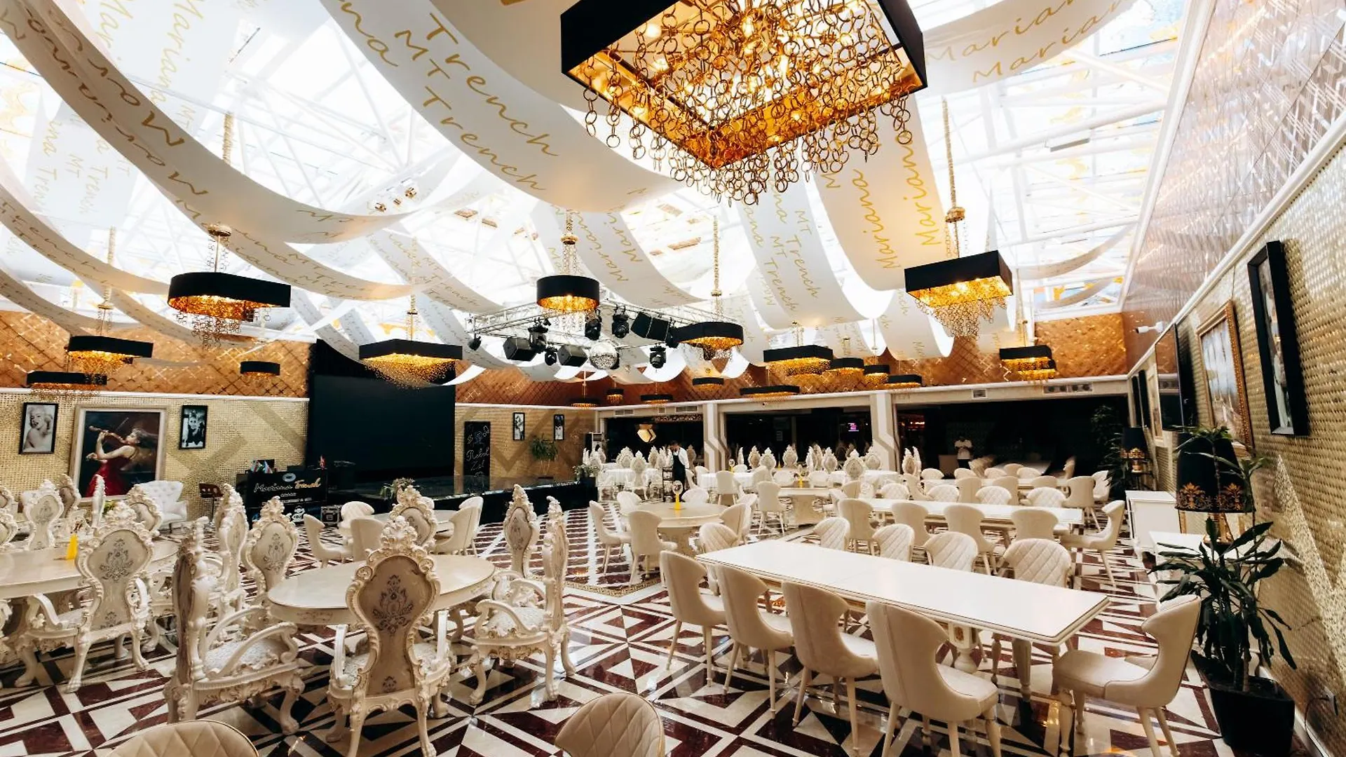 Mariana Trench Hotel Baku